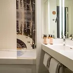 Mercure Centre Notre Dame Hotel 4*