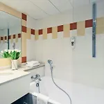 Centre Hotel 4*