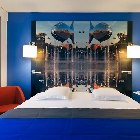 Centre Hotell 4*