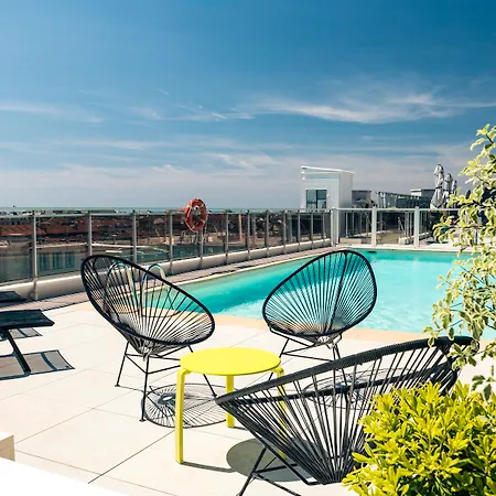 Mercure Centre Notre Dame Hotel