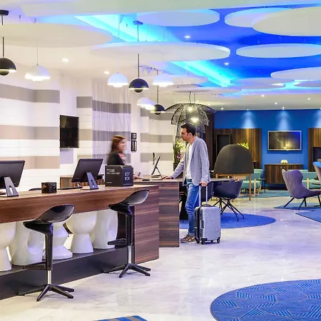 Centre Hotell 4*