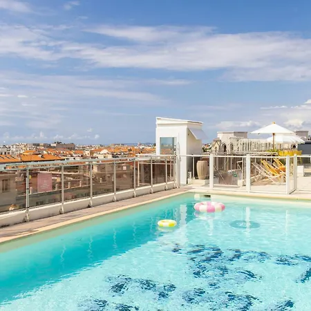 Centre Hotell