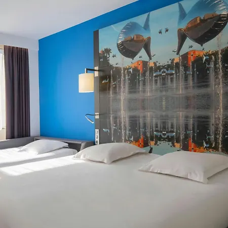 Centre Hotell
