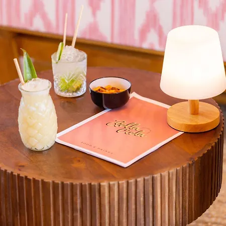 酒店 尼斯城中心圣母院美居酒店 4*